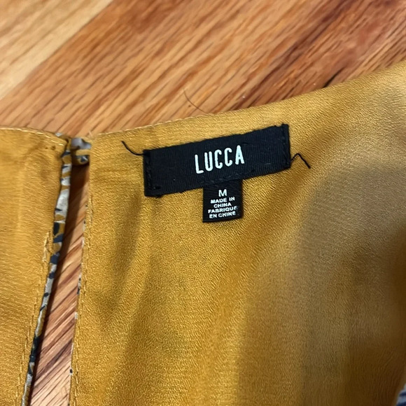 NWOT | LUCCA Couture V-neck Romper | UO | Size Medium - Picture 10 of 10